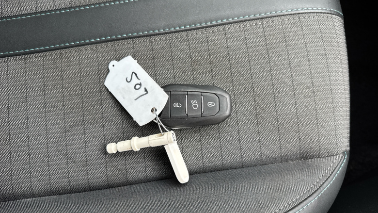 Peugeot 2008 1.2 PureTech 130 Allure Premium+ 5dr Petrol Estate